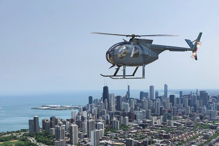 Private 45-Minute Chicago Skyline Helicopter Tour  - Photo 1 of 11